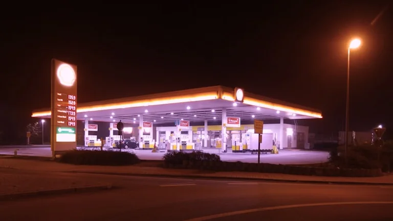 Benzin und Diesel: Preischeck am Freitagabend vor der Fahrt