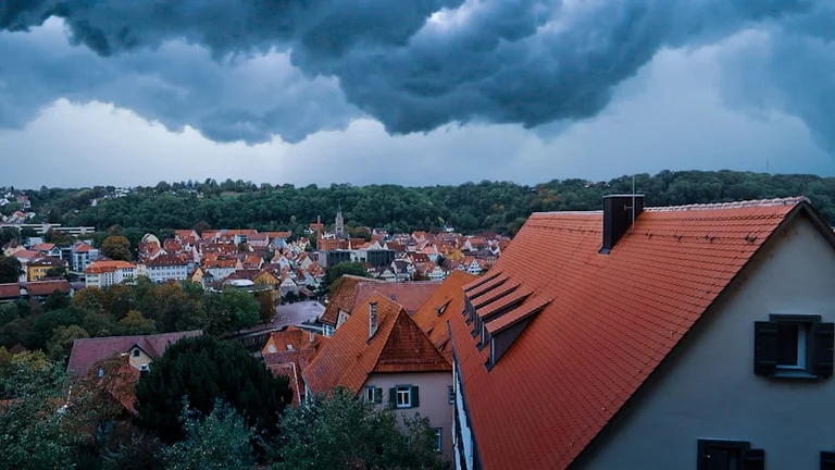 DWD-Warnlage am 16. August: Landkreis aktuell prüfen