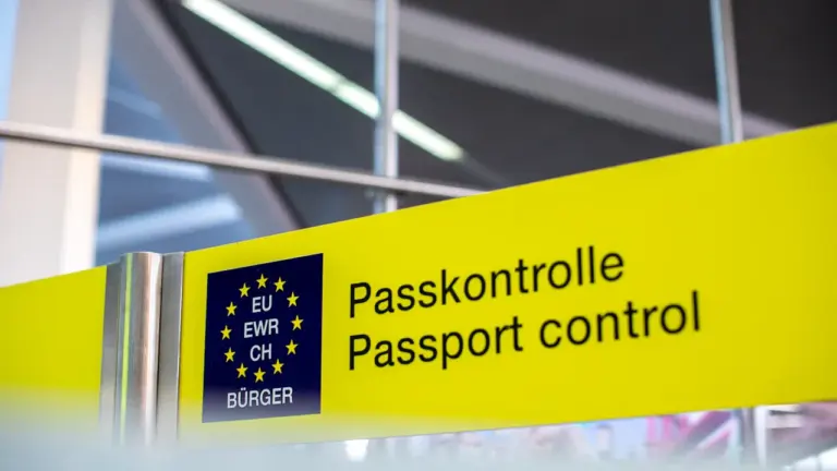EES an Schengen-Grenzen: Das gilt für gemischte Reisegruppen