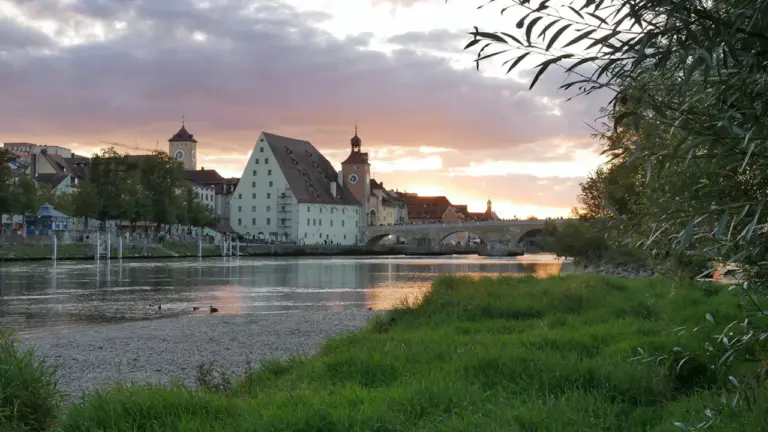 Regensburg über sieben Brücken entdecken – am 23. August