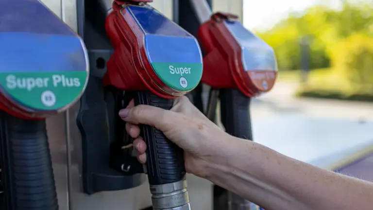 Sonntag tanken: So werden 5 Cent zur echten Ersparnis