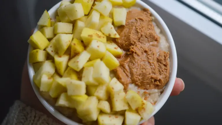 Birnen-Porridge für ein warmes Sonntagsfrühstück