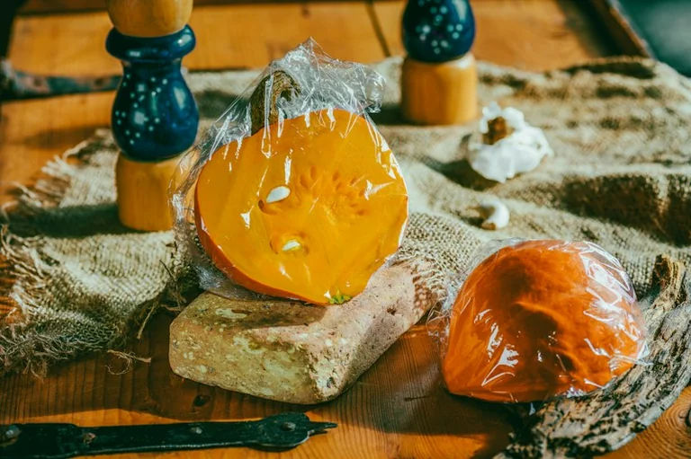 Ofenkürbis mit Linsen und Feta für Abendessen und Lunchbox