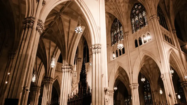 Orgelmusik in Regensburg: Simon Wagner spielt Bach im Niedermünster