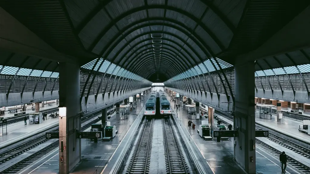 Sonntag: Wetter und Bahn vor der Abfahrt prüfen